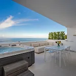 Luxury Triplex, Pool, Jacuzzi - Aqua A03 By Hermosa アカンティラド・デ・ロス・ヒガンテス