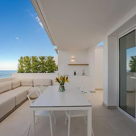 Apartment Luxury Triplex + Pool, Jacuzzi - Sissipark Azul Acantilado de los Gigantes