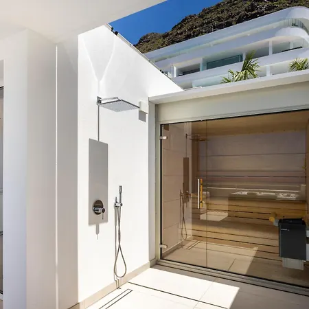Apartment Luxury Wellness With Private Pool, Sauna And Jacuzzi By Hermosa